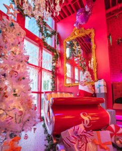 Pink holiday theme at layer cake Nashville